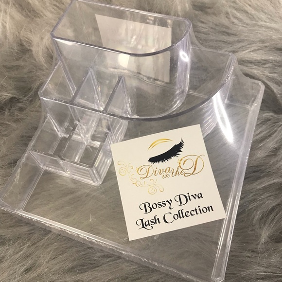 2 Make Up Organizers - Picture 1 of 6